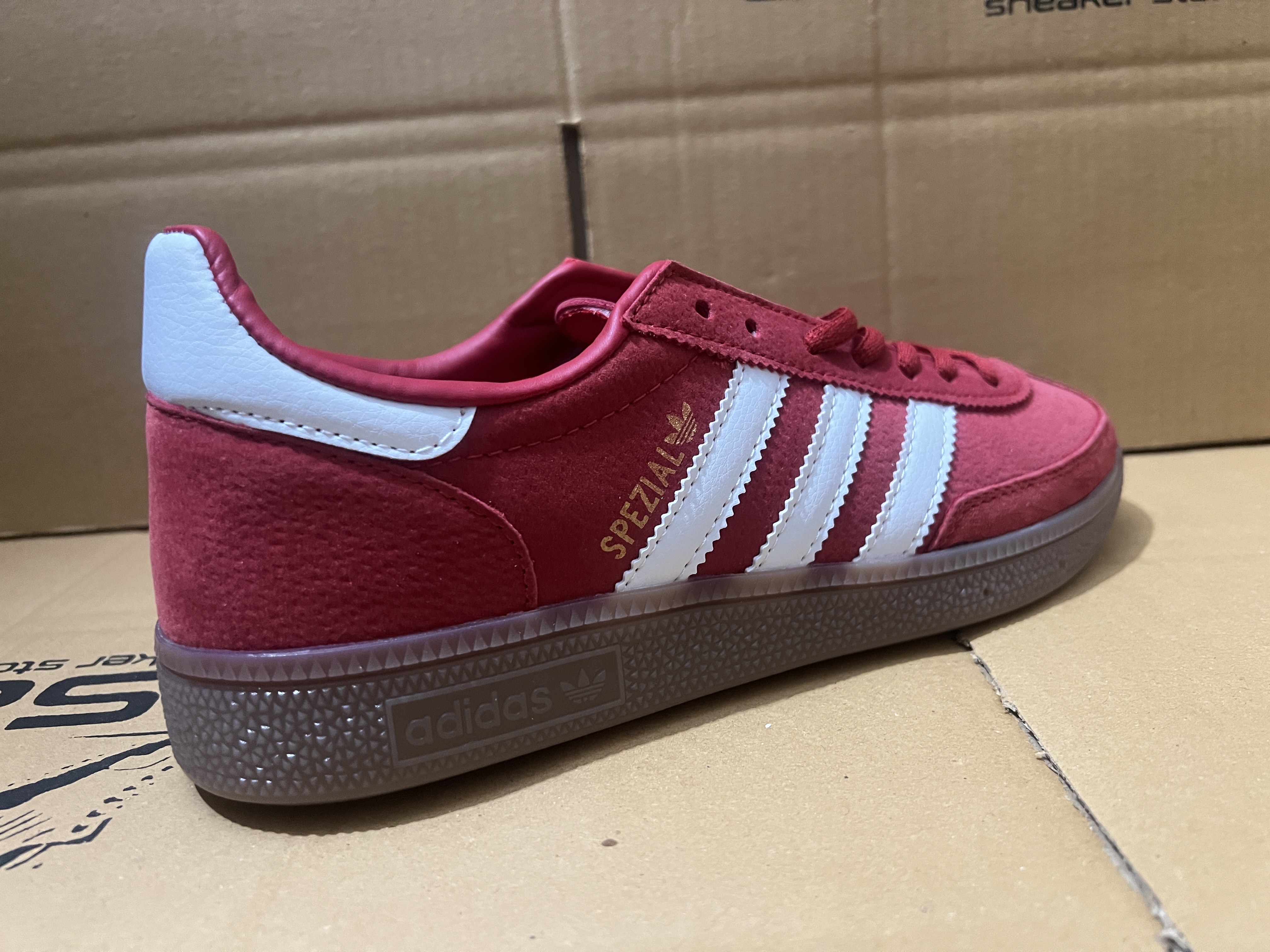 Adidas Spezial Red for Unisex sneakers_img_1