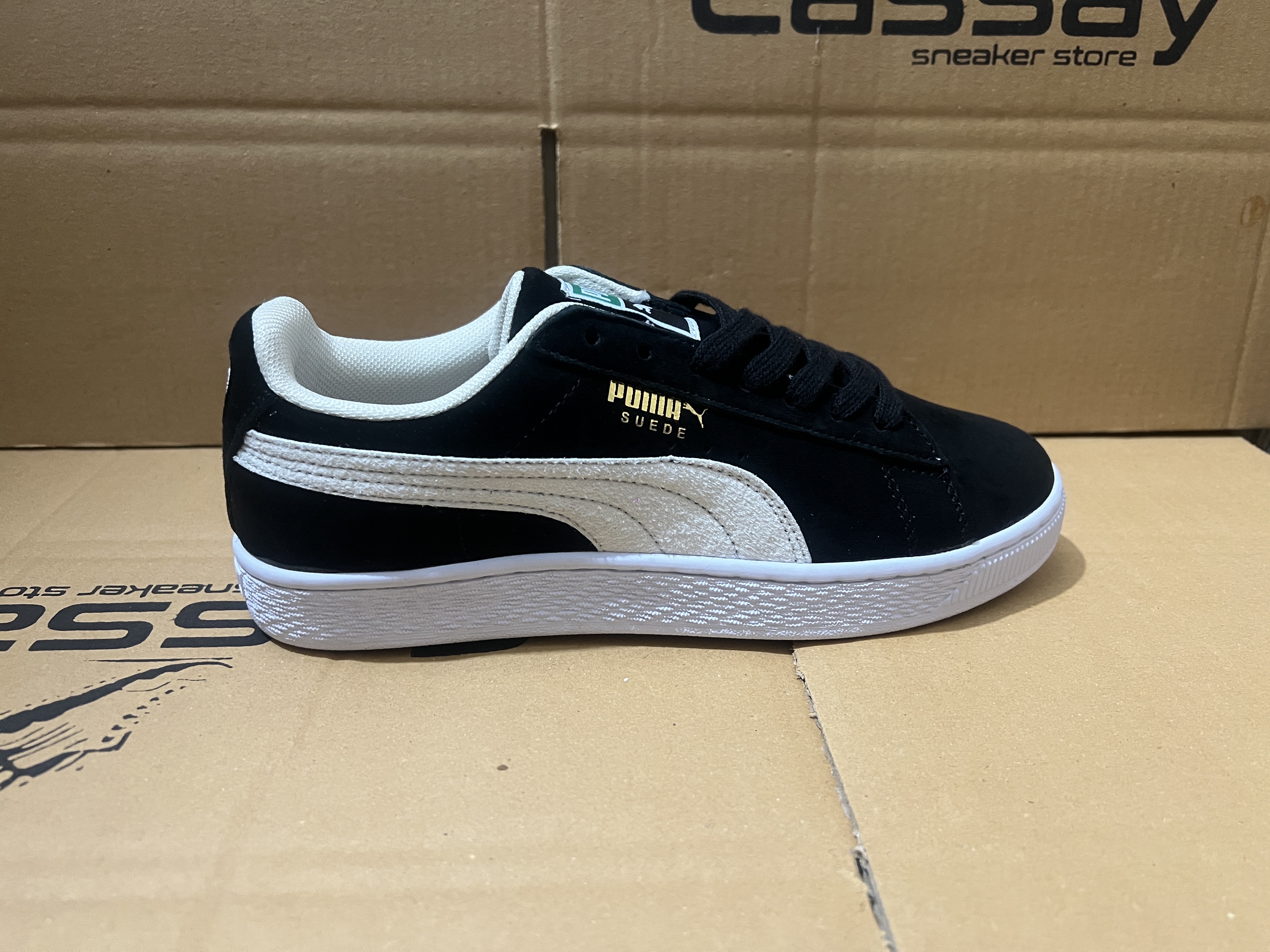 Puma Suede Classic Black for Men_img_1
