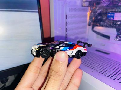 CCA 1:64 BMW M4 GT3 Blue/White Alloy Die-Cast Model Car_img_0