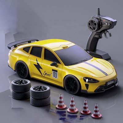 Xiaomi SU7 4WD RC Drift Car With Tires & Traffic Cones_img_3