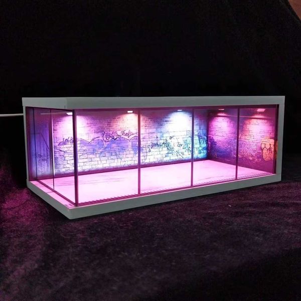 1:64 Diorama House: LED Graffiti Display Case
