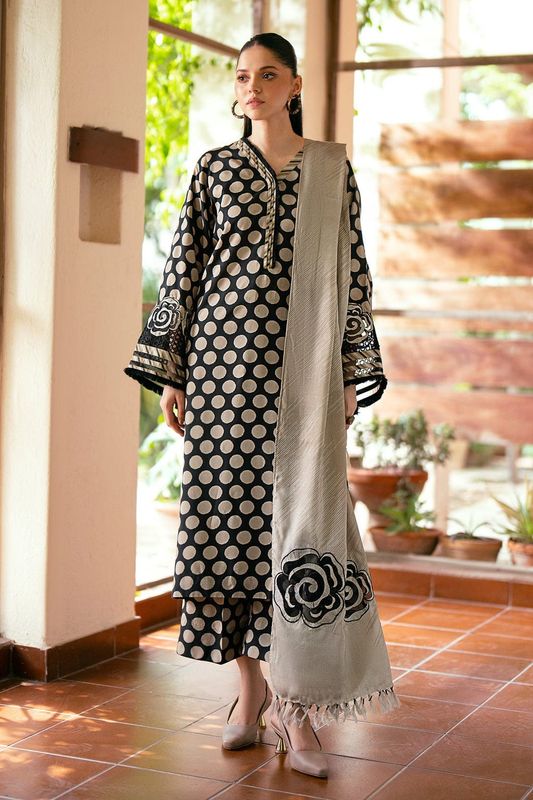 Premium Dubai silk Three Piece - Image 1