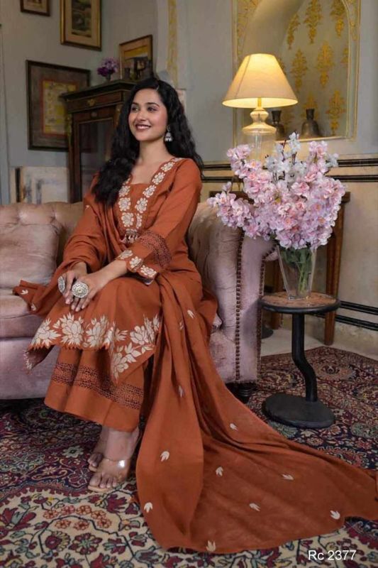 Print Radymade Three Piece - Image 1