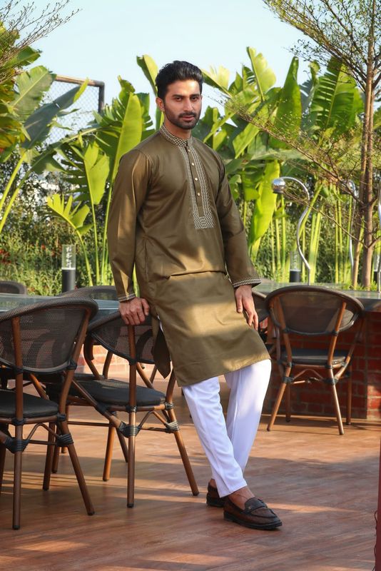 Luxury Italian Panjabi with Box - Image 1