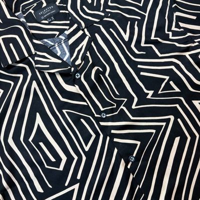 Black Geometry Print - Dropshoulder Boxy Fit Half Sleeve Cuban_img_2