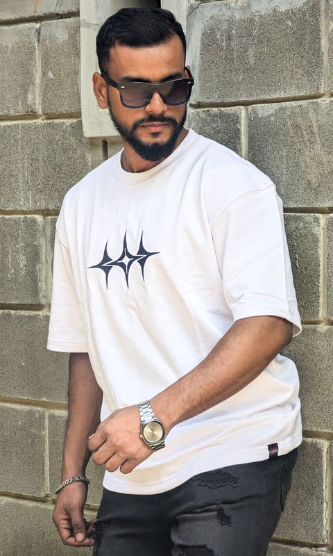 Lightning Rift // Unisex //Oversized tee - Image 1