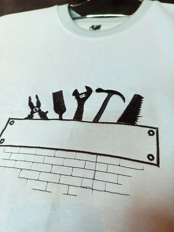 Toolbox Legacy// Unisex// Oversized tee - Image 1