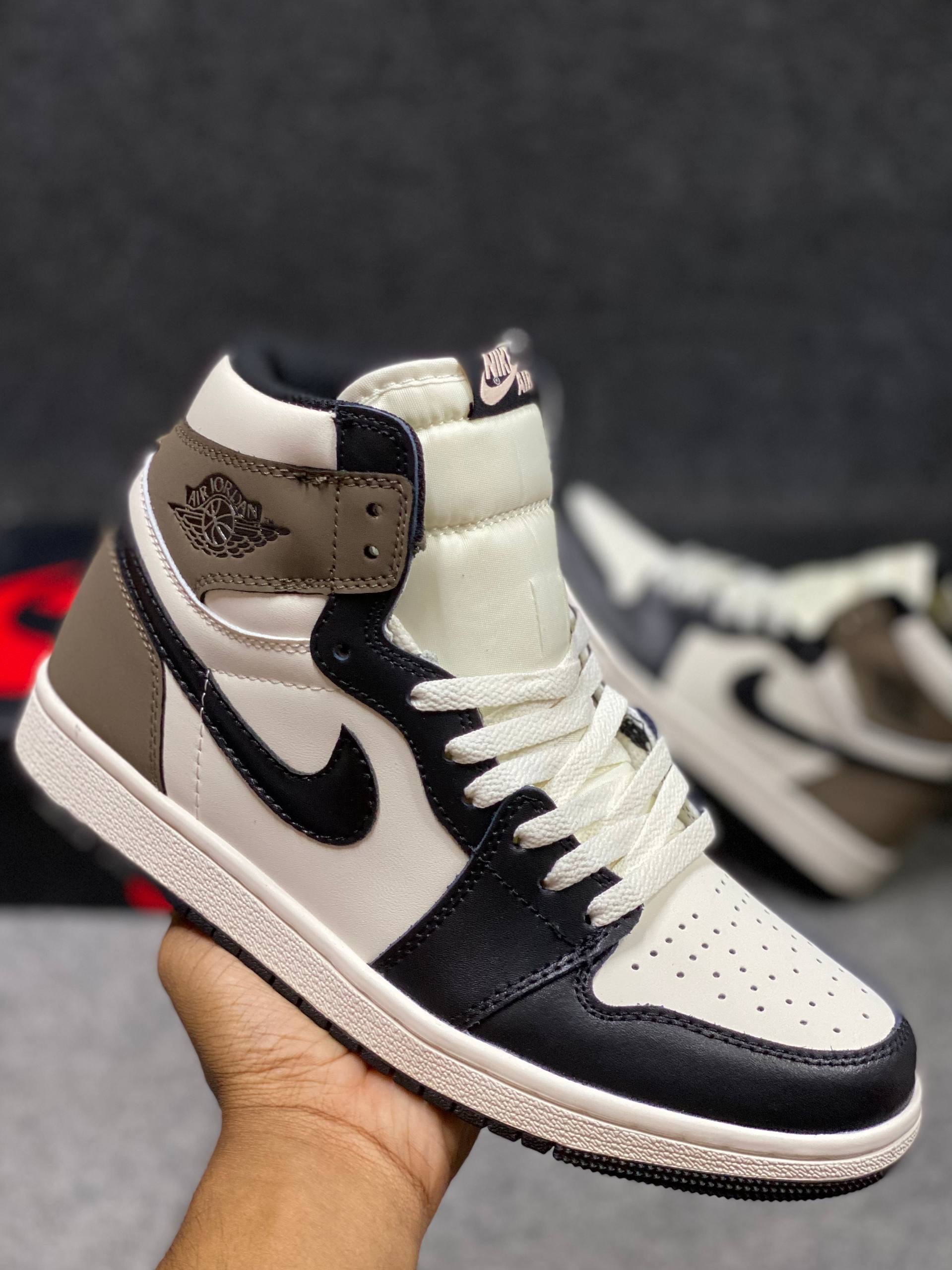 Air jordan 1 mocha | F S Kho_img_5