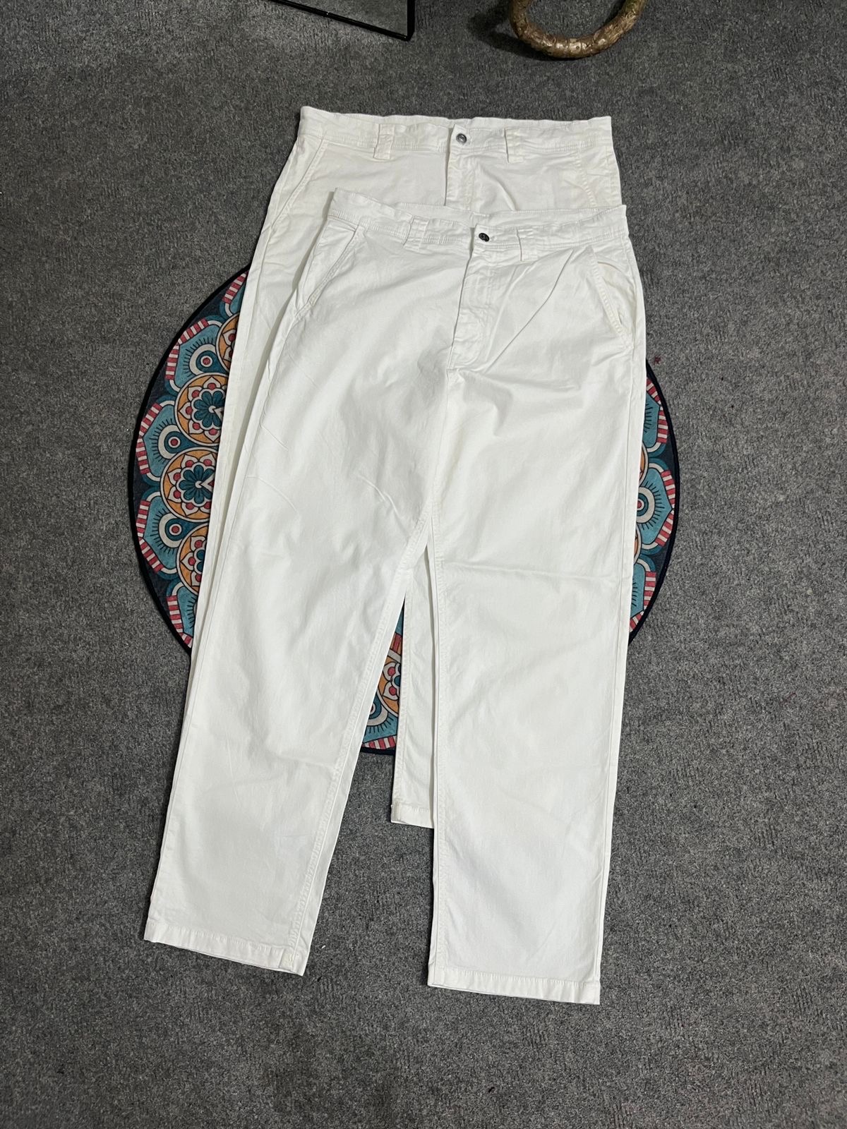 MILK WHITE SEMI BAGGY