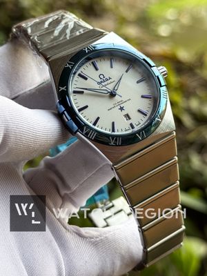 OMEGA CONSTELLATION TWO TONE WHITE DIAL SWEEP_img_0