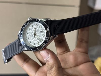 TAG HEUER AQUARACER FIBER BELT WHITE DIAL SWEEP_img_0