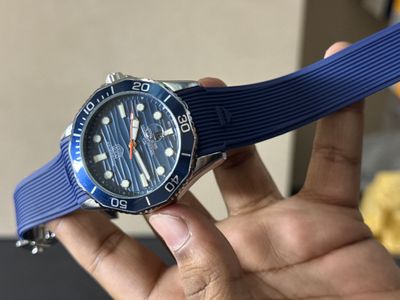TAG HEUER AQUARACER FIBER BELT BLUE DIAL SWEEP_img_0