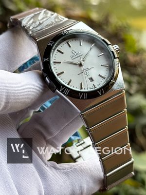 OMEGA CONSTELLATION WHITE DIAL SWEEP