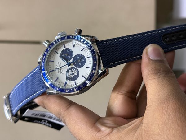 OMEGA SPEEDMASTER SNOOPY AWARD 50TH ANNIVERSARY