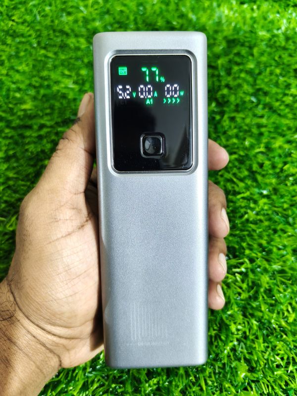 100W Super Fast charging Power Bank
