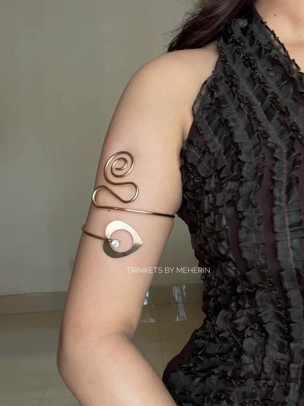 Elvara Arm Cuff