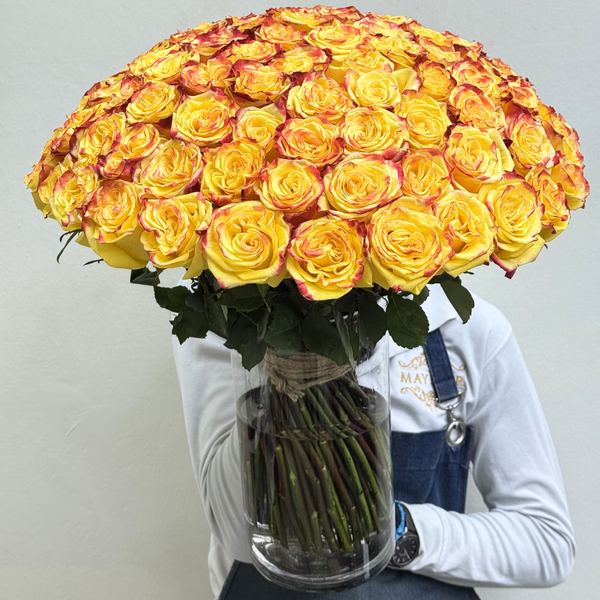 100pcs Yellow Flame Vase