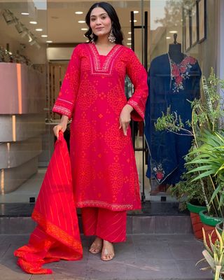 premium Pakistani embroidery panel work three piece_img_3