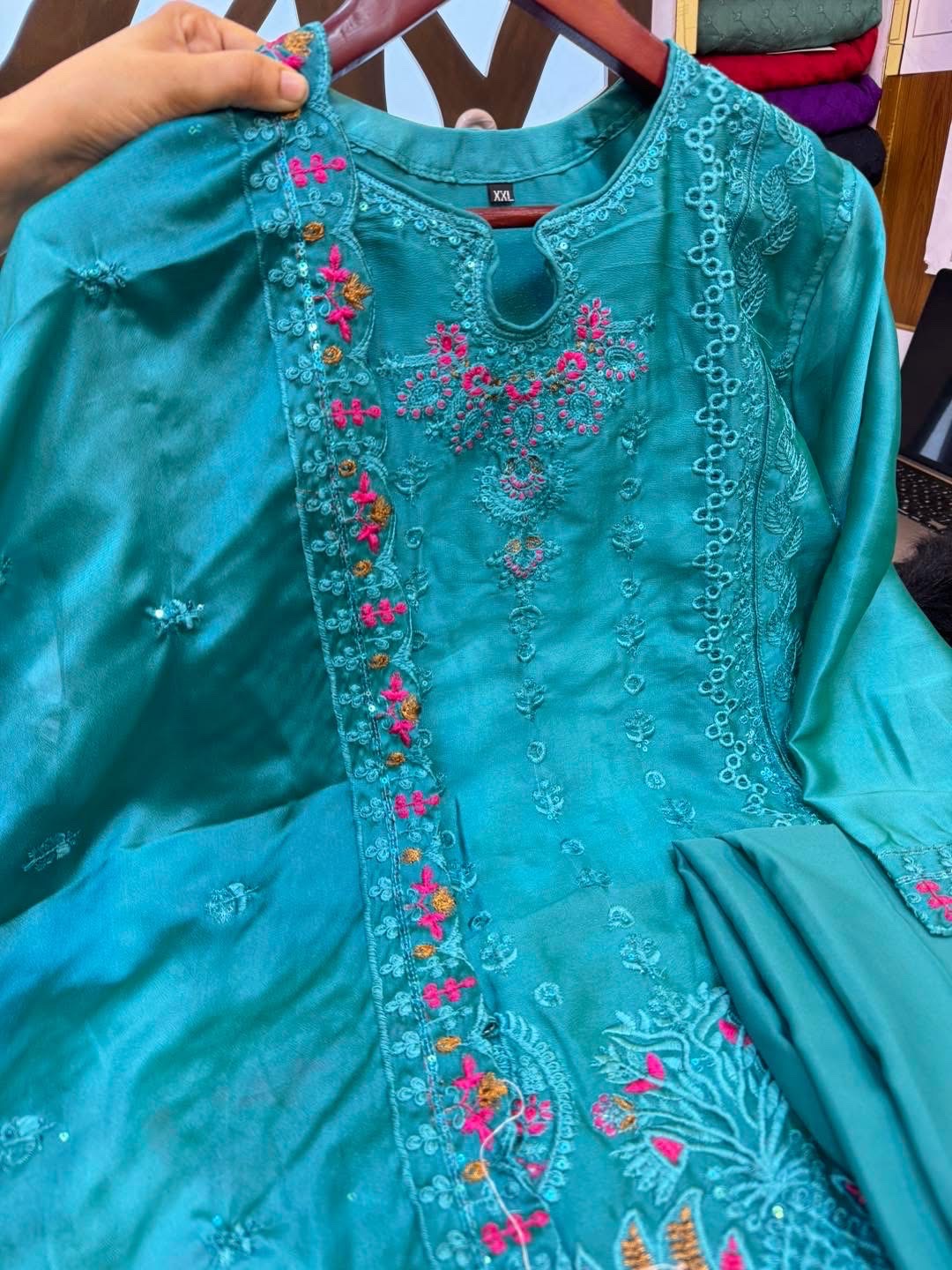 Fascinating Three Piece | Chickenkaari Embroidered | Luxury Lawn - Image 6