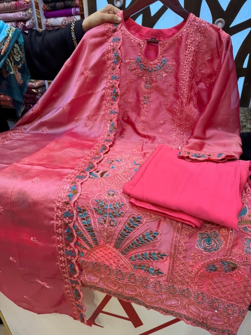 Fascinating Three Piece | Chickenkaari Embroidered | Luxury Lawn - Image 12