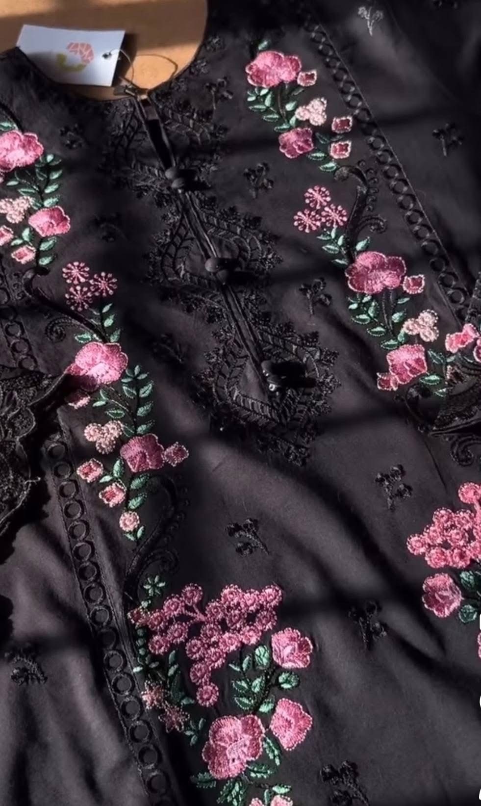 BLACK-  Grace 2 pcs - Image 1