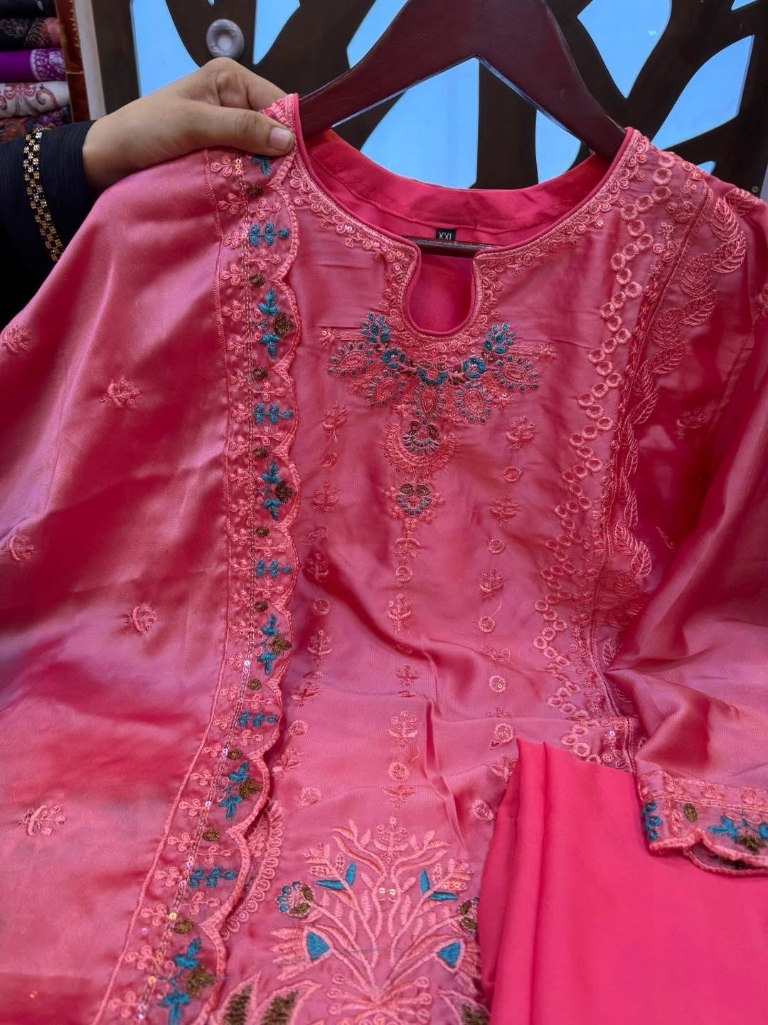 Fascinating Three Piece | Chickenkaari Embroidered | Luxury Lawn - Image 4