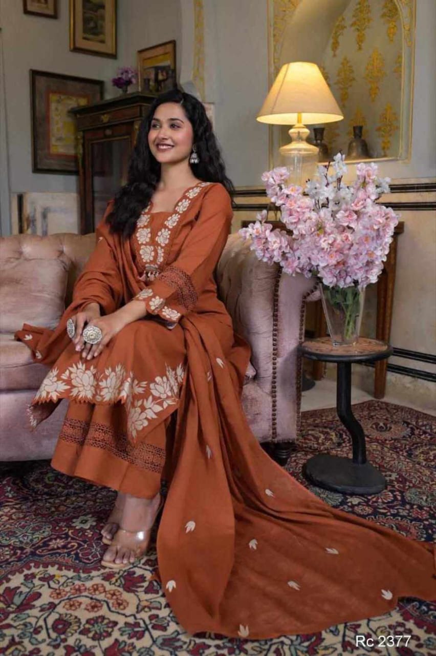 Readymade Three Piece_img_0