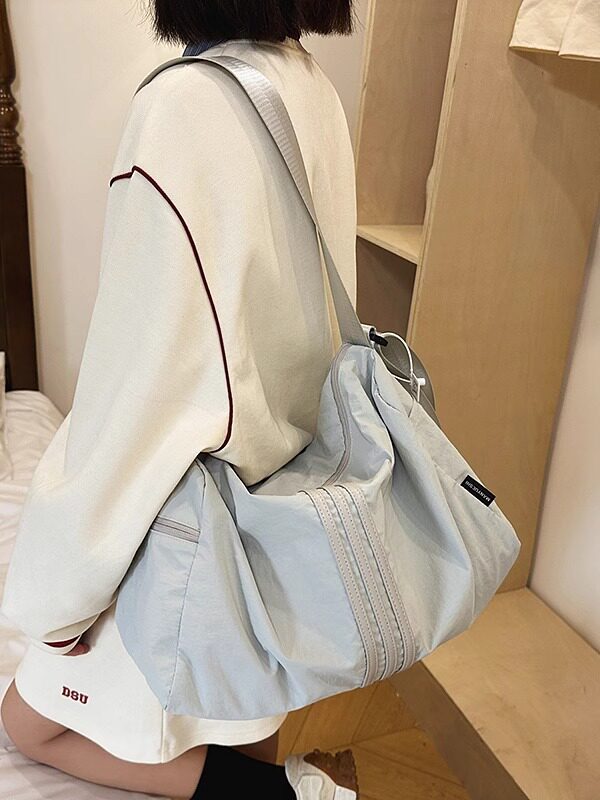 Large-Capacity Crossbody Bag for Women, Sports and Leisure Shoulder Bag, Outdoor Travel Bag_img_1