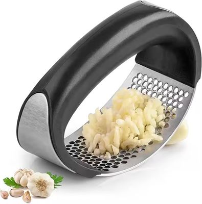 Arc Shaped Garlic Press Crusher With Comfortable Grip_img_1