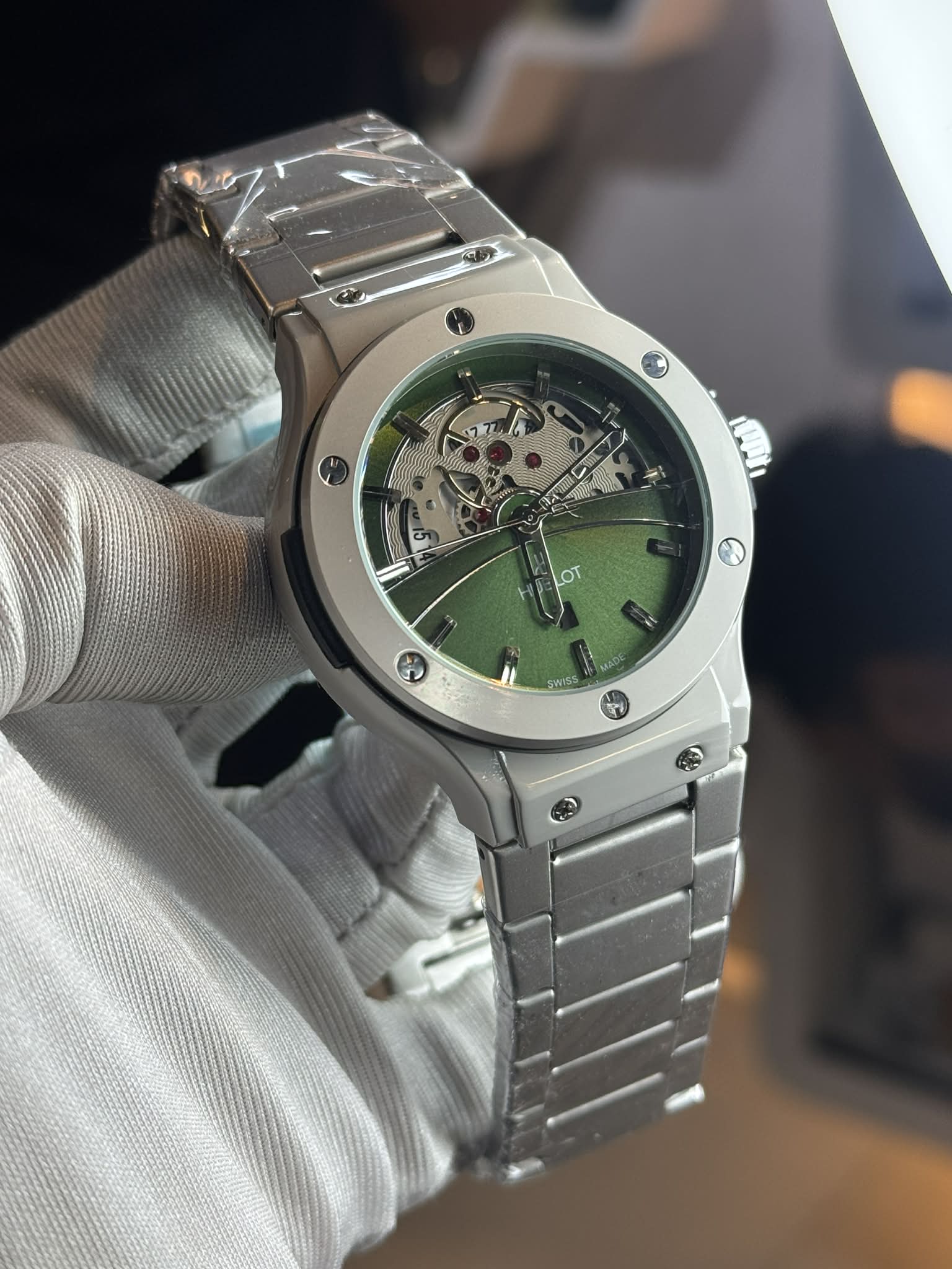 Hublot Blast Fusion Quartz - Green Dial