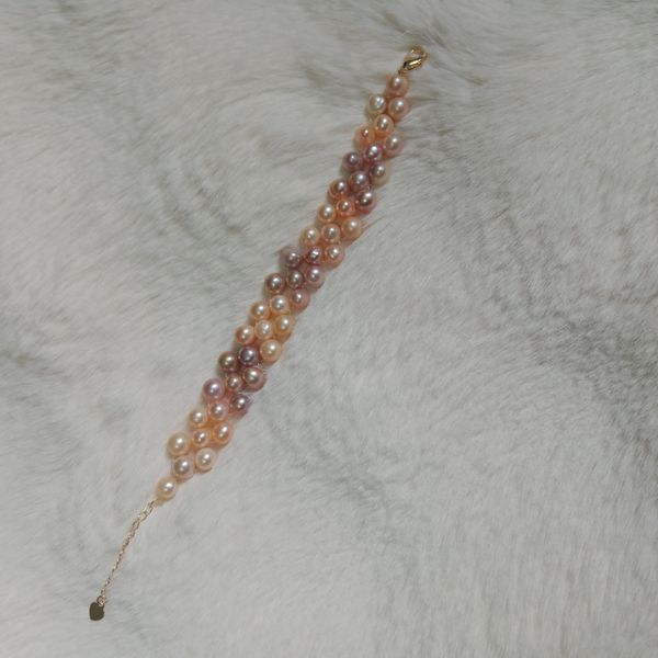 Pearl Exclusive Adjustable Bracelet