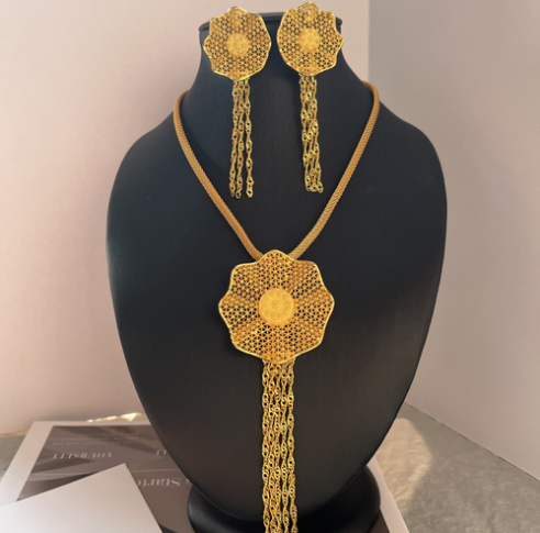 Bridal Gold Plated Round Necklace Earrings Jewelry Set