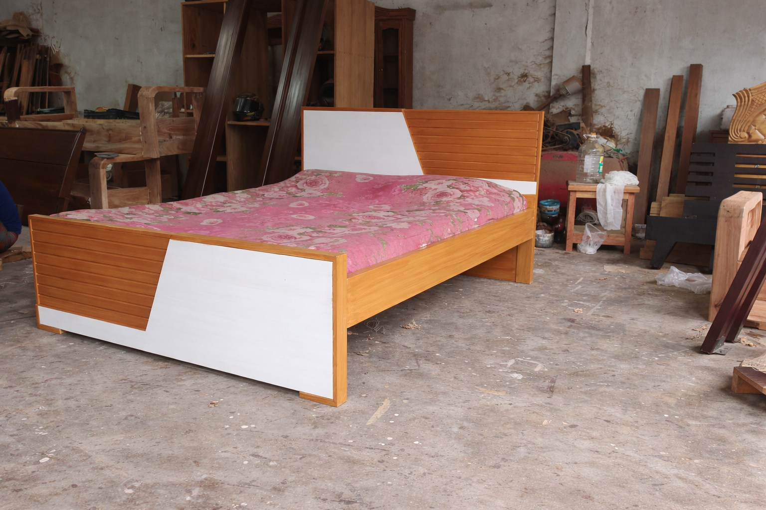 Modern Two-Tone Wooden Bed – WCF-Code-BD-505_img_2