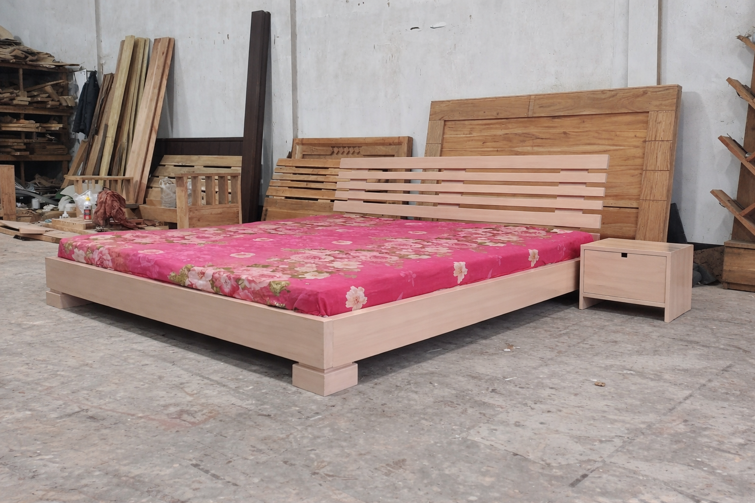 Horizontal Slat Mahogany Wooden Bed WCF-Code-BD-506_img_0