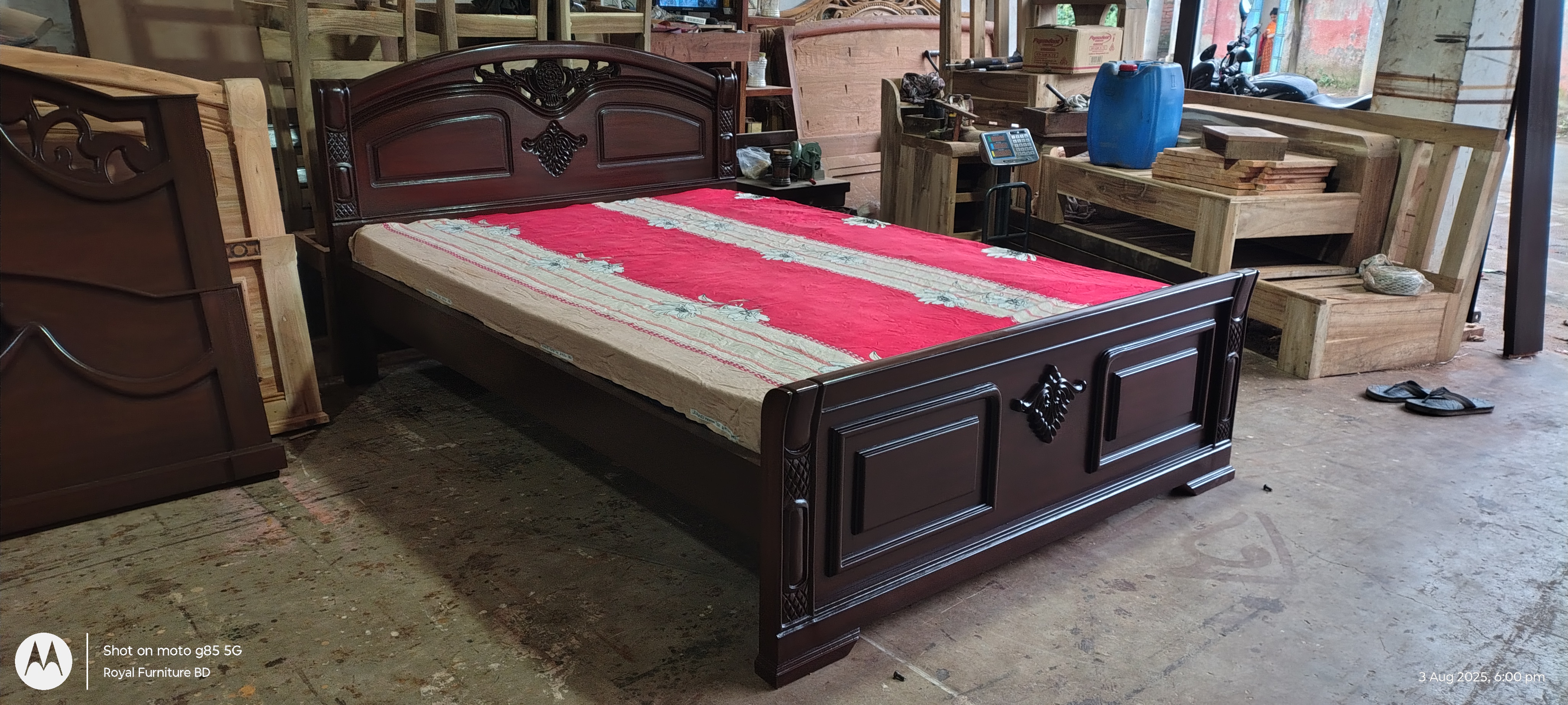 Classic Carved Solid Mahogany Sami Box Bed | WCF-Code-BD-430_img_2