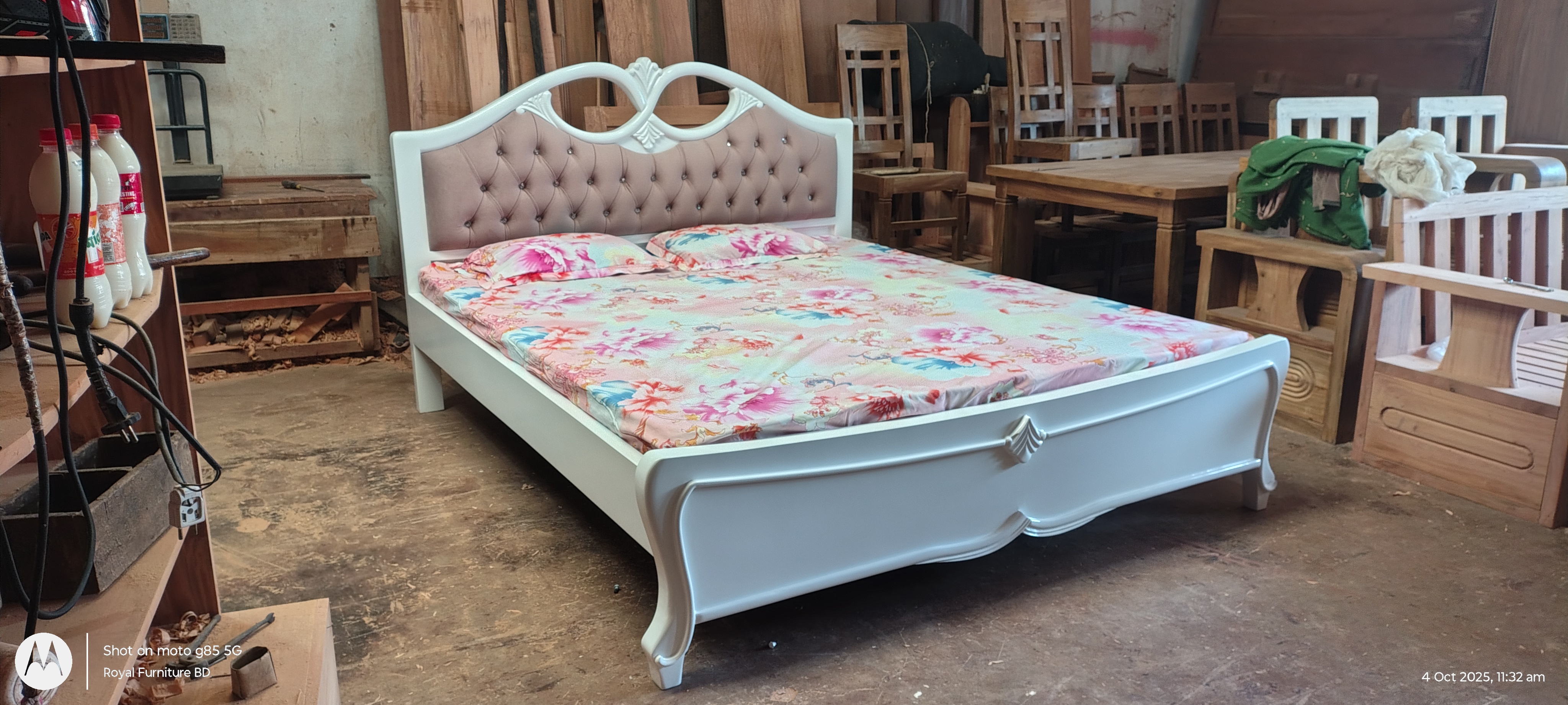 Luxury Upholstered Wooden Bed (Tufted Headboard) | WCF-Code-BD-612_img_1