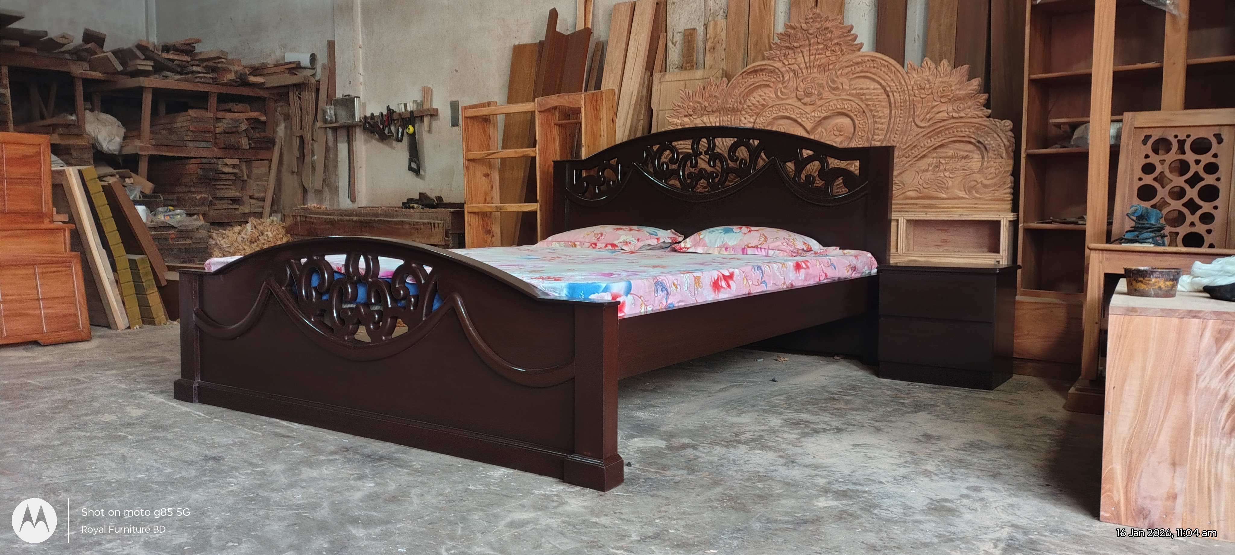 Luxury Solid Wooden Bed (Carved Design) | WCF-Code-BD-562_img_2