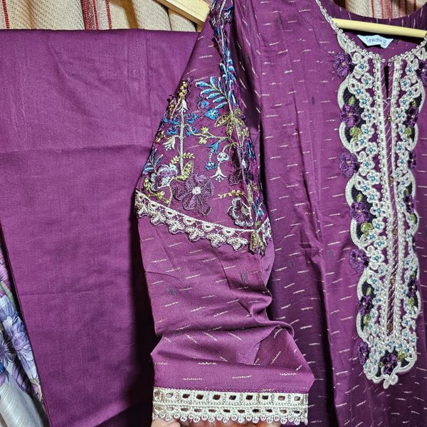 3 piece Luxurious-Embroidered Collection by Tawakkal - Purple - Image 4