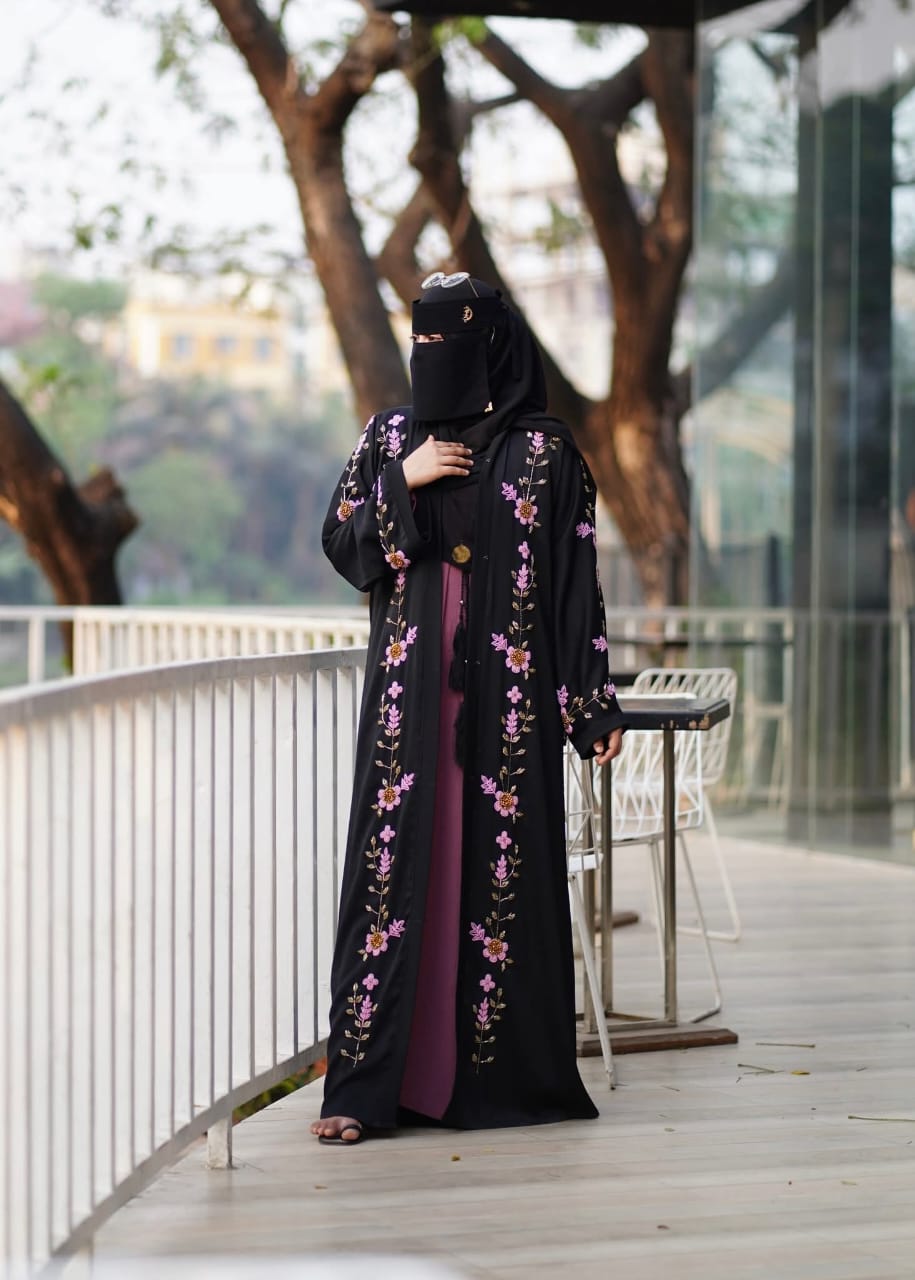 Muslima Dubai Embroidered Burqa Set_img_6