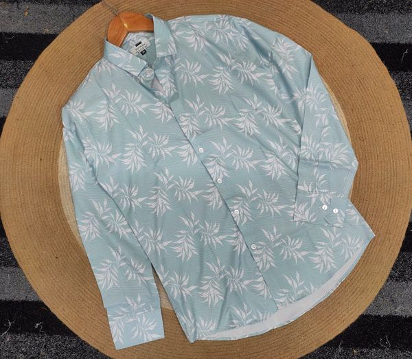 Trendy floral print shirt