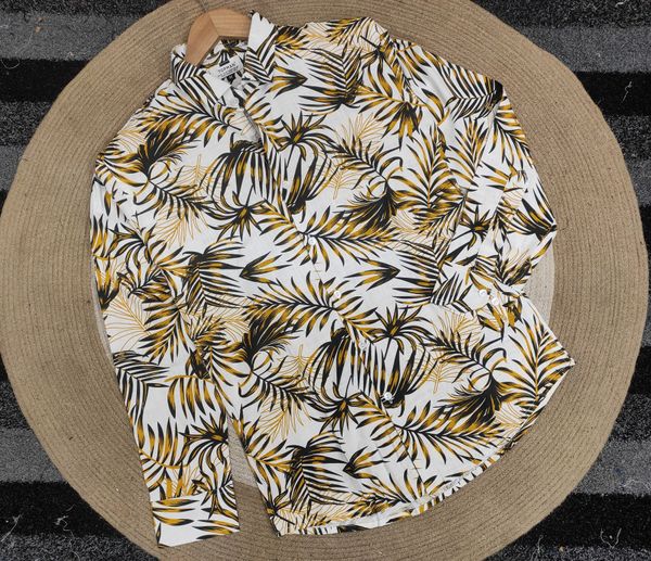 Trendy floral print shirt