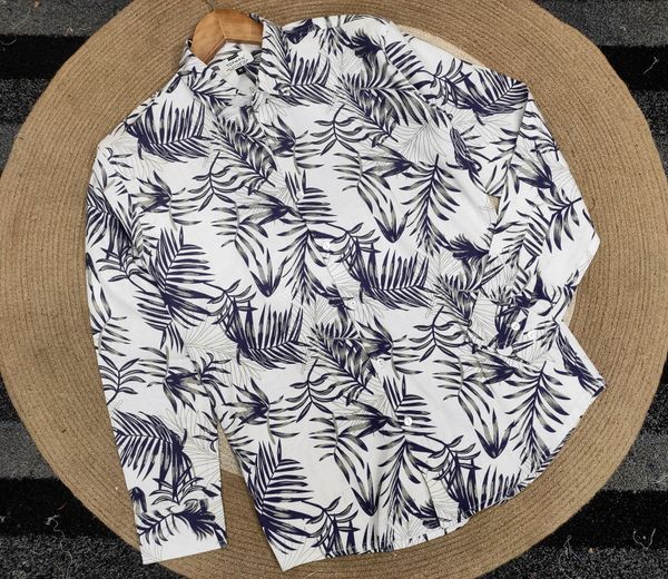 Trendy floral print shirt