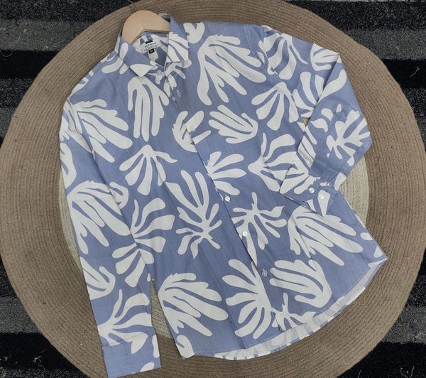 Trendy floral print shirt