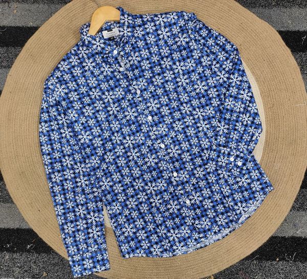 Trendy floral print shirt