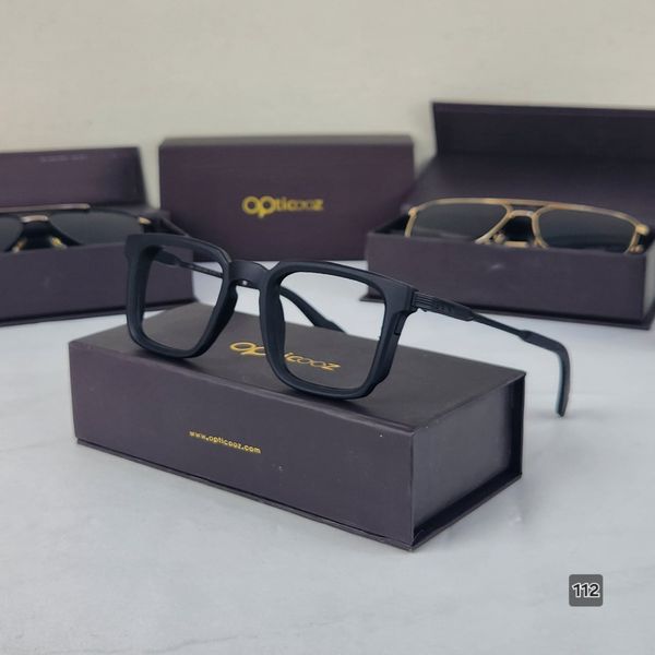 112 Premium Eyewear