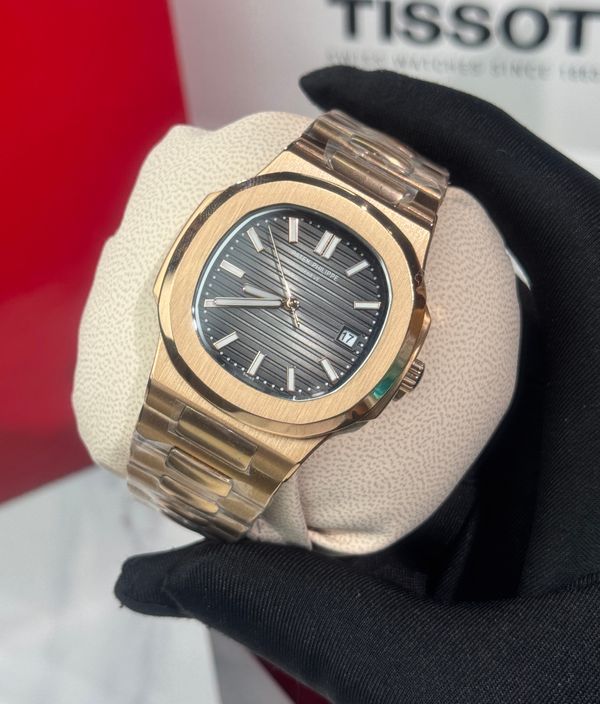 Patek Philippe Nautilus Rose gold