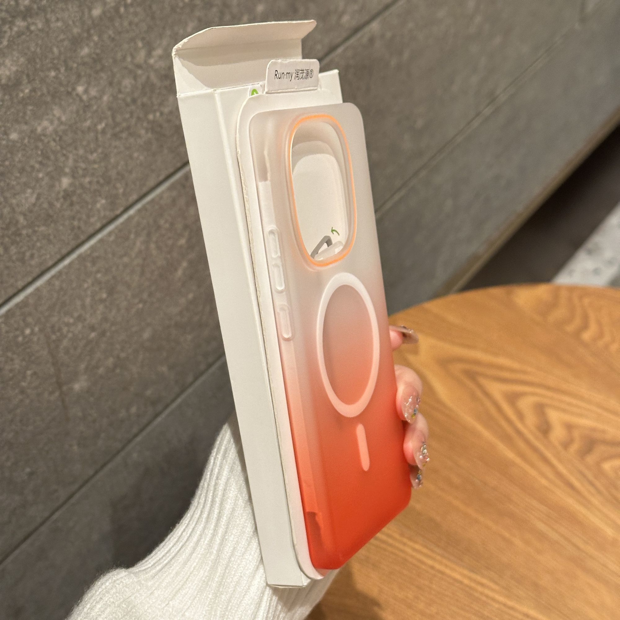 iQOO Z10Turbo/Pro Gradient Frosted Magnetic Skin-like Feel Hard Pc Transparent Cover_img_3