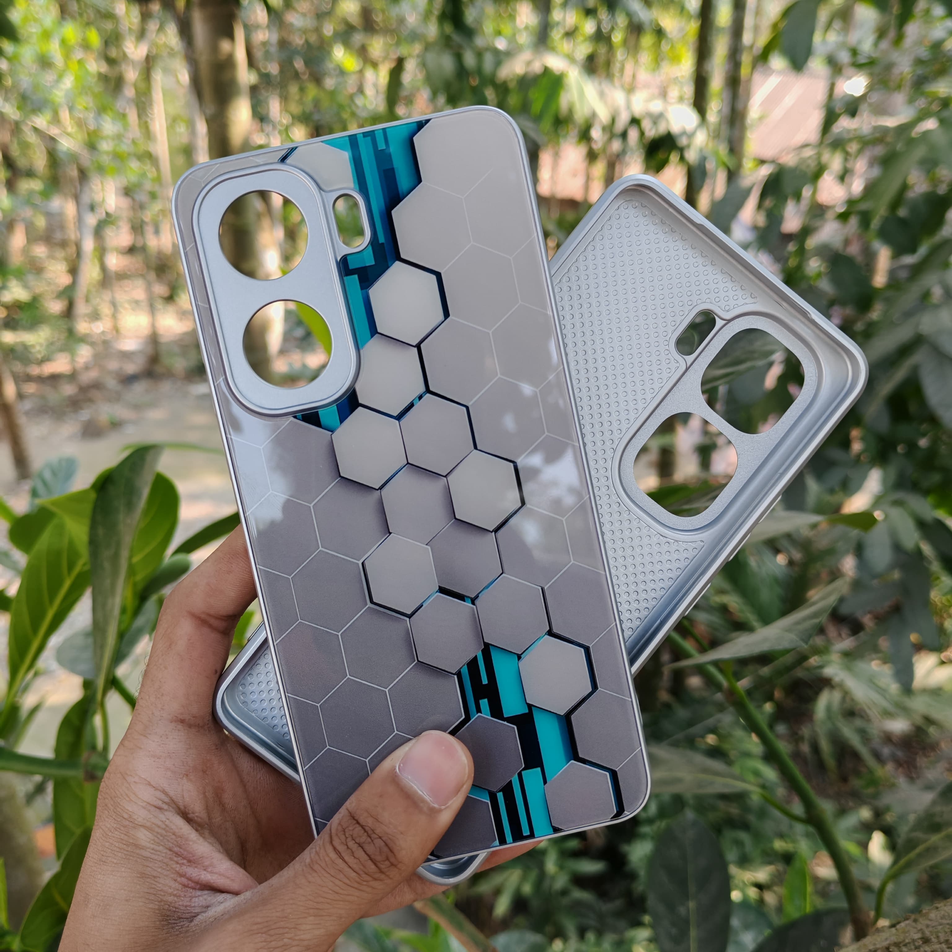 iQOO Neo11 Metallic Honeycomb Stain-Resistant Glass Back cover_img_0