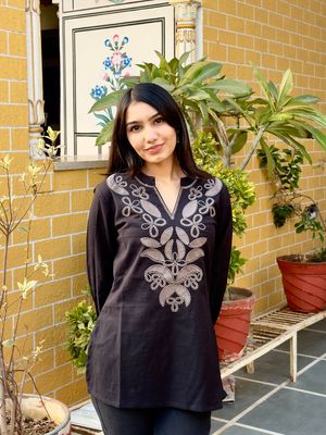 Black Cotton Kurti With Floral Embroidery_img_0
