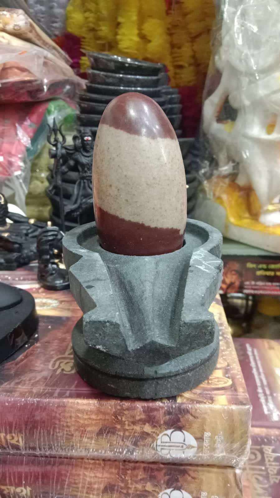 পাথরের গৌরীপিটসহ নর্মদেশ্বর - Image 5